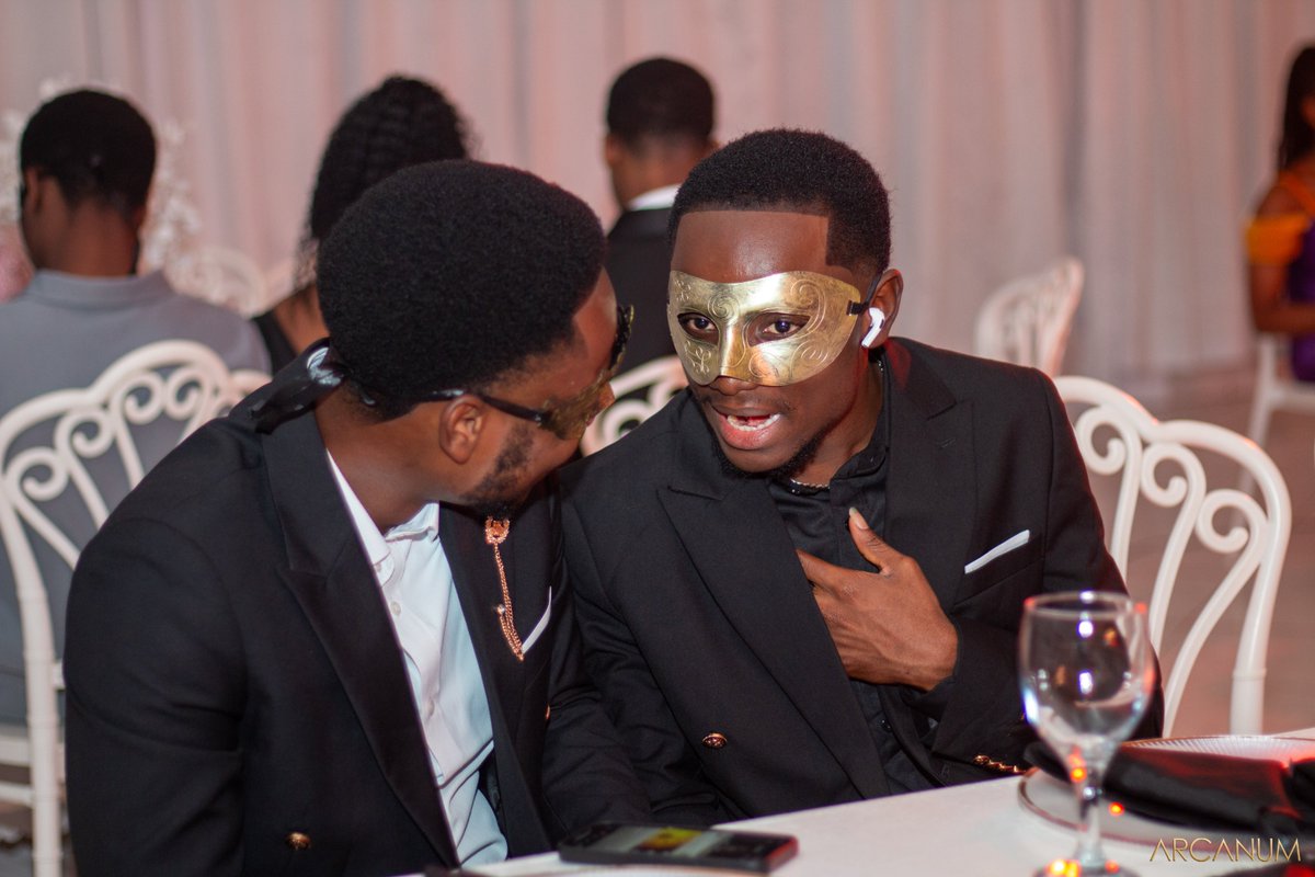 compengKNUST's tweet image. 📍𝐌𝐨𝐫𝐞 𝐟𝐫𝐨𝐦 𝐀𝐫𝐜𝐚𝐧𝐮𝐦 𝟐𝟎𝟐𝟓

Now, here are the people who made the night what it was, the students of the Faculty of Electrical and Computer Engineering.

Dinner, handover, awards, and good vibes. Swipe through, you might just spot yourself.