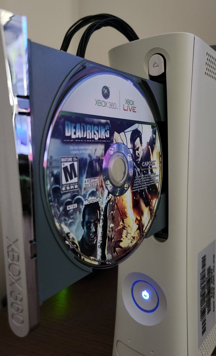 Being stuck at home with a cold means you bring out the big guns to feel better: Original dead rising at 29fps &amp; 50-second loading screens 🏥