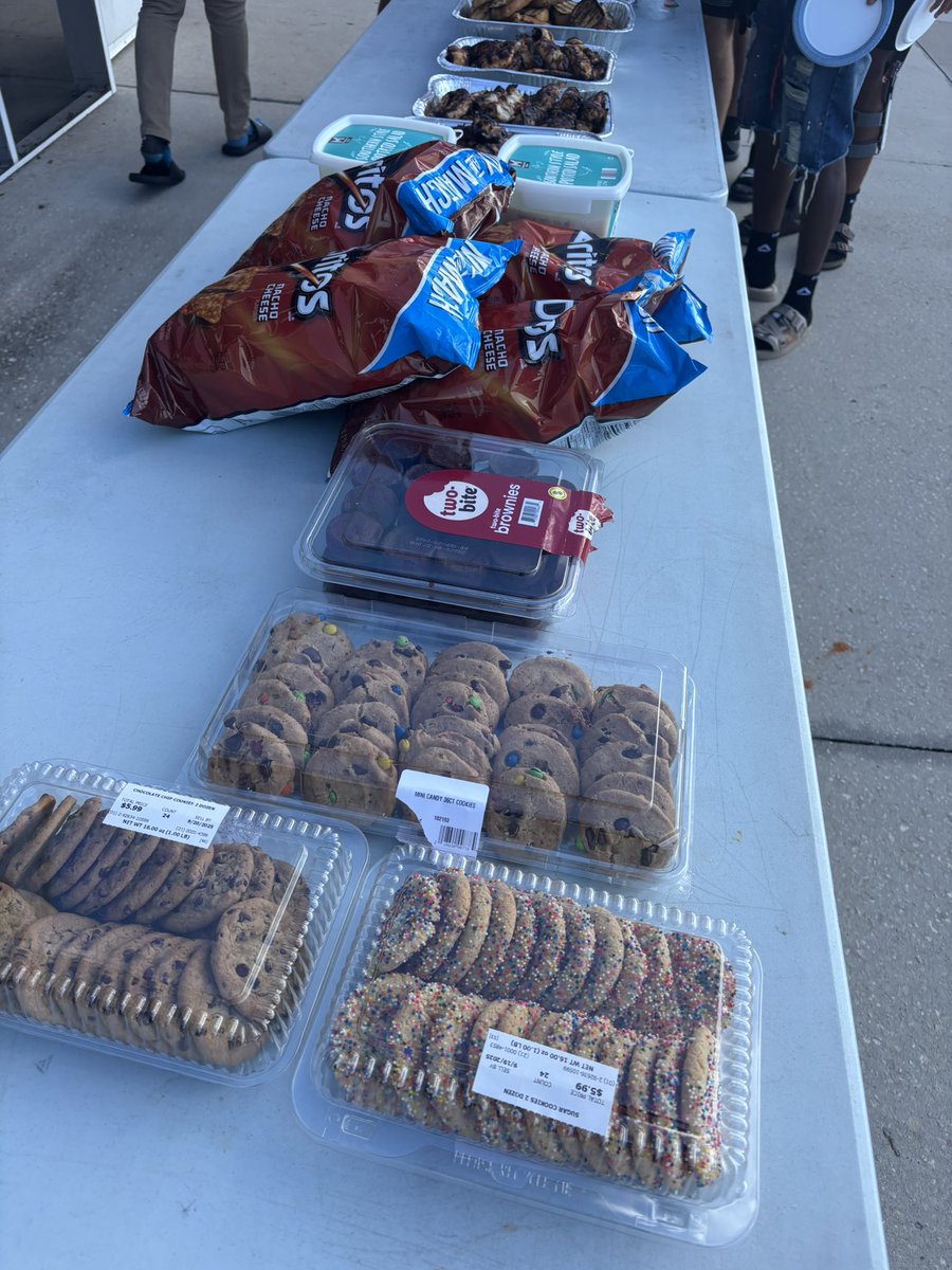 Victory meal served for last weeks win! <a href="/FivayHighSchool/">Fivay HS Falcons</a> <a href="/CoachTaylorFHS/">Chris Taylor</a> <a href="/FivayFootball/">Fivay Falcons Football</a> <a href="/Principal_Fivay/">Erik Hermansen</a> <a href="/PascoCountyFB/">PascoCountyFB</a> <a href="/PascoCoSports/">Pasco County Sports</a>