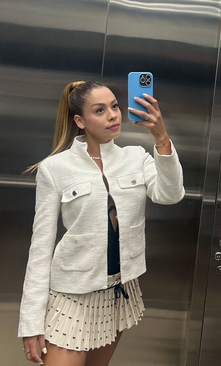 Jueves buenas tardes:)