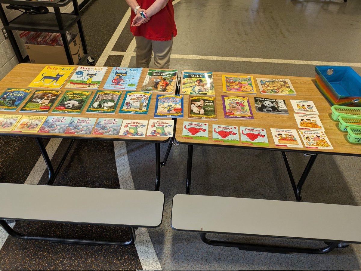 clearprincipal's tweet image. Kindergarten Title 1 Family Night filled with many take home instructional goodies.  

#HPSDawesome #Kindergartenfun #Title1events