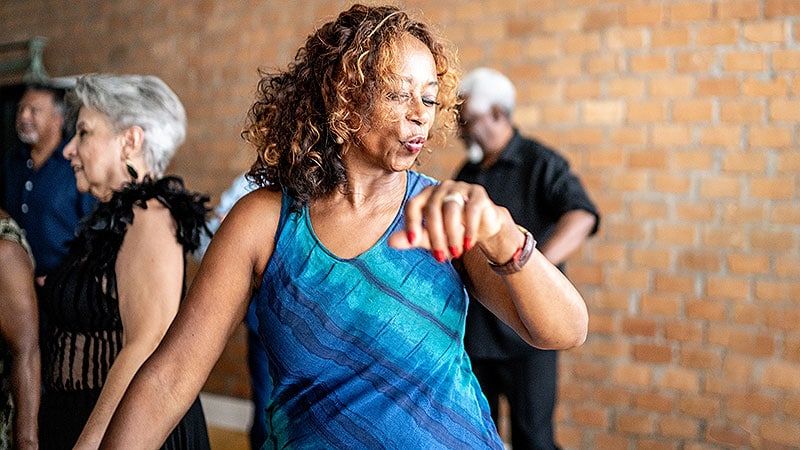 DiverseElders's tweet image. A year-long, multitask exercise program incorporating #dance and rhythm #improved physical and mental function and reduced #falls in older adults with #sarcopenia. The participants had a mean age of 75.2 years and their mean BMI was 27. buff.ly/g7H0Dw3