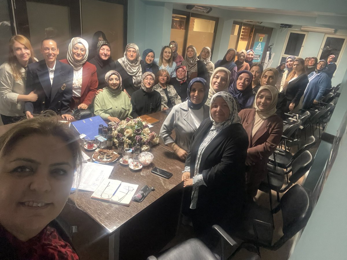 📍GÜMÜŞHANE -Merkez
Gümüşhane son teşkilat ziyaretimizi Gümüşhane il başkanlığımızda kadın kolları teşkilatımızla yaptık.
Durmadan yorulmadan DEVAM…,