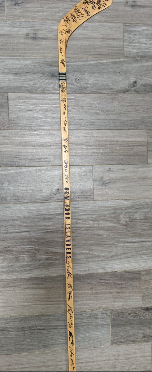 Hey <a href="/NYIslanders/">New York Islanders</a> fans - still 2 days left to bid in our <a href="/jamkancer/">JamKancerInTheKan</a> auction.

New items like these have been added. Text ANDERSJAM25 to 61094 or click link below to register. Thanks!

aesbid.net/JKAUCTION/
#page=1