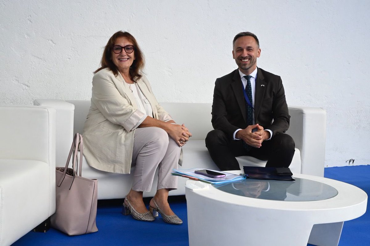 dubravkasuica's tweet image. Hvala, Minister Piletić @mrms_RH 🇭🇷

We had an insightful exchange on Europe’s demographic challenges: from creating quality jobs, to investing in health so people can age better, from supporting families to balance career and children, and building talent partnerships to attract…