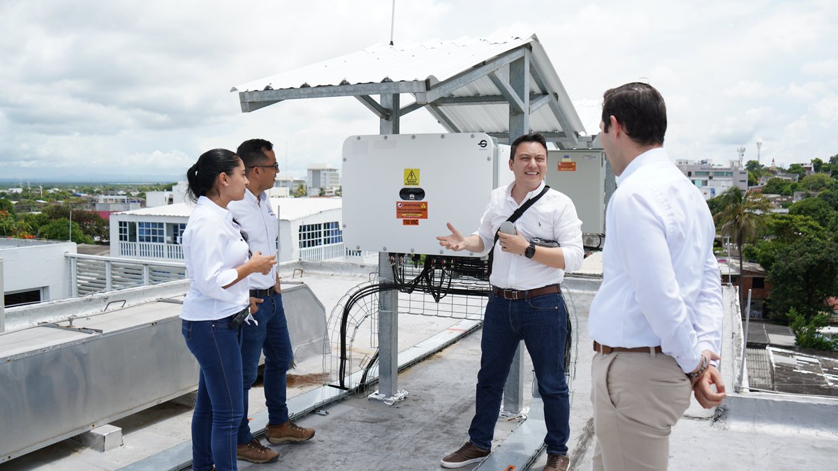 🌍 El Tecnológico Comfenalco, fiel a su compromiso con la sostenibilidad y el cuidado del medio ambiente, avanza en la transición hacia energías limpias con la instalación de 209 paneles solares bajo la modalidad PPA, alcanzando una potencia de 131,4 kWp.