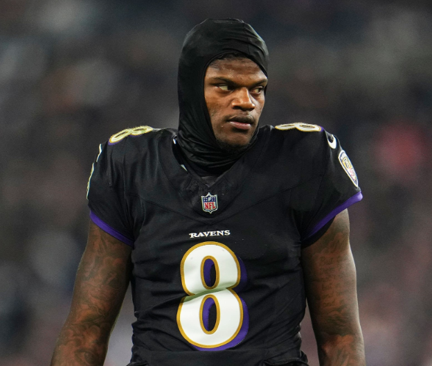 Lamar Jackson has been UNSTOPPABLE this season.

• 7 total TDs (1st)
• 136.6 passer rating (1st)
• 83.6 QBR (1st)
• 6 passing TDs (T-1st)
• 0 turnovers (T-1st)

He also has the highest career passer rating in NFL history at 102.65.

MV3 season is loading for Lamar 🤯👀