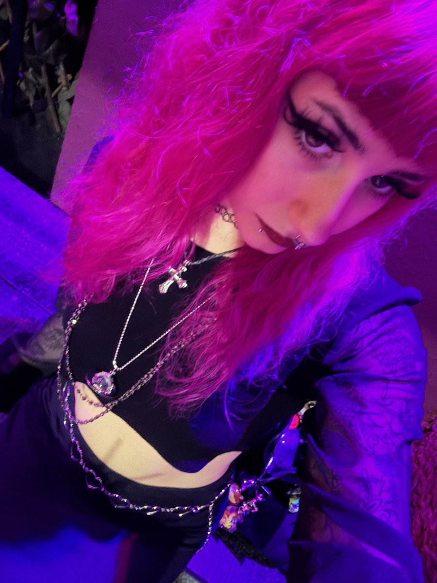 mubrazip's tweet photo. a q no sabeis quién se puso el pelo rosa xfin!!!! https://t.co/zjTAJqnvNj
