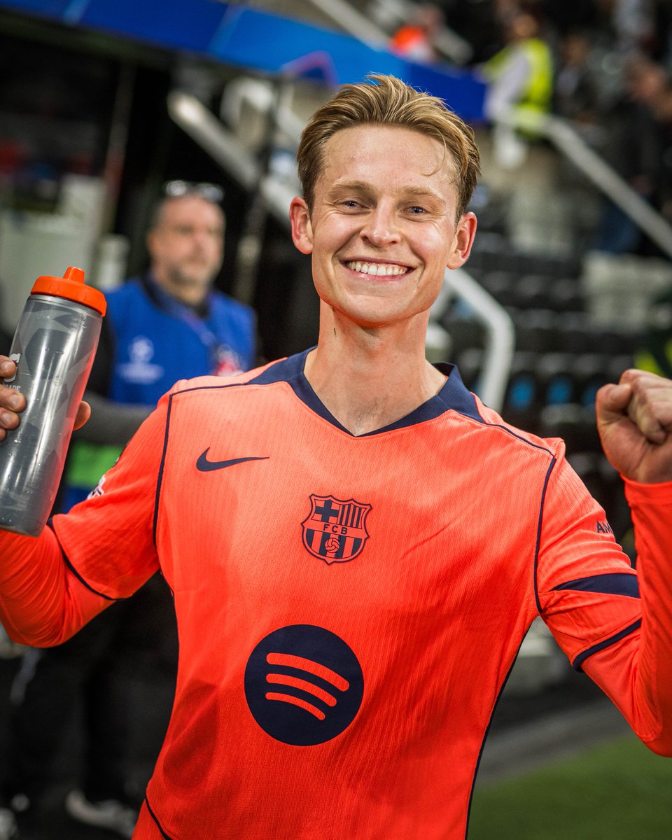 FCBarcelona's tweet image. Starting the competition with a win 😄