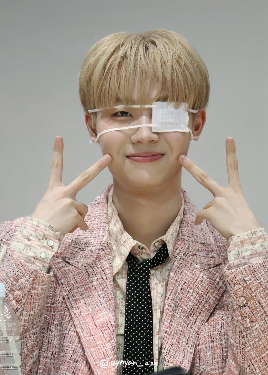 jhnya_227's tweet photo. 250918 ⌯^ᵕᵔ⌯ಣ💛
#KJRGL #카자그루 #カジャーグル #DIEN #디엔 #ディエン https://t.co/lJuaulzPJJ