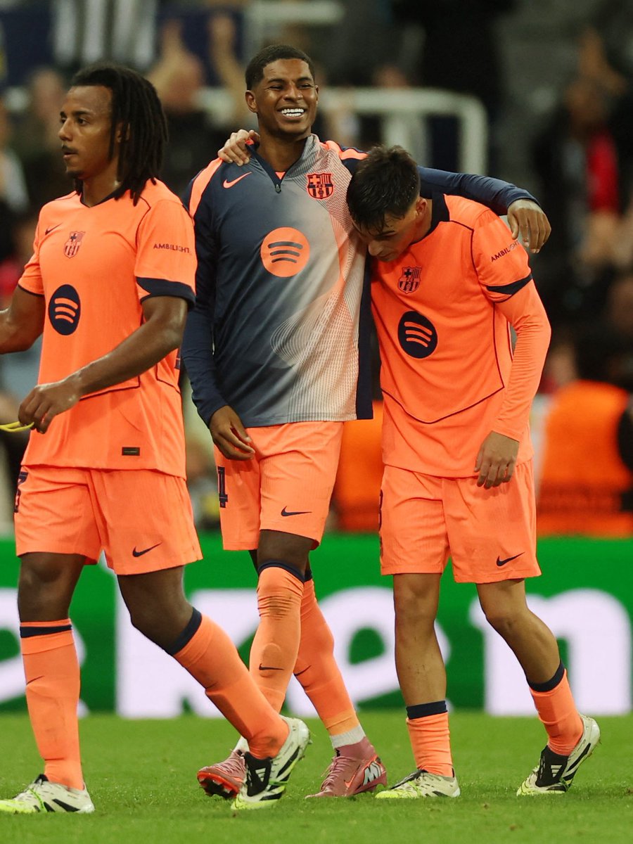 BarcaUniversal's tweet image. Our three best players tonight:
KOUNDE, RASHFORD AND PEDRI!