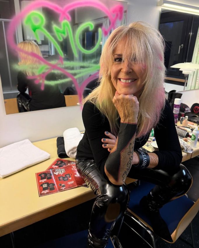 Happy 67 birthday to Lita Ford!