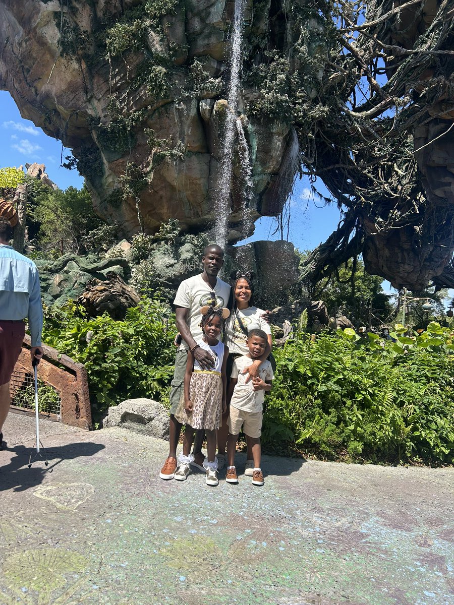 jerrya801's tweet photo. Enjoying Disney Animal Kingdom! https://t.co/1uTj0FiTzZ