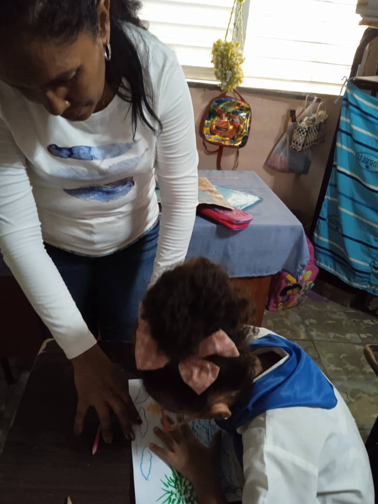 Nuestros educandos participan en el concurso en saludo a la jornada del bienestar.
#PalmaSoriano
#SantiagoDeCuba
#Salud
#EducacionEspecial
#Cecilia Gé Peña