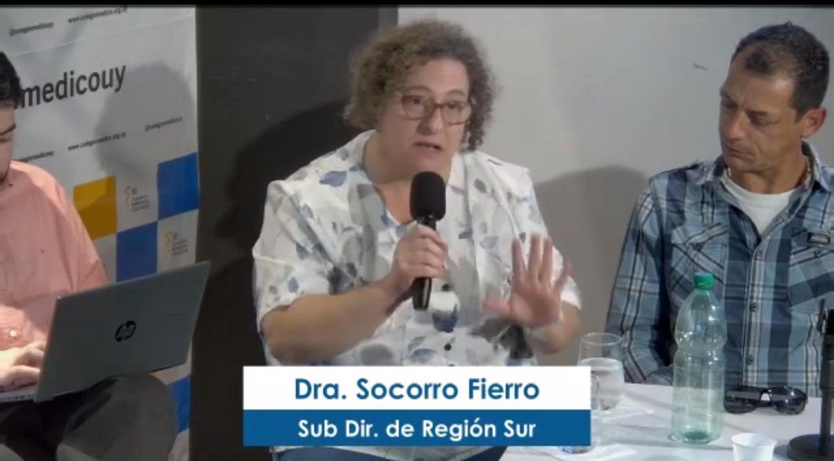 Se está desarrollando en  <a href="/colegiomedicouy/">Colegio Médico del Uruguay</a> el primer encuentro del ciclo “Derecho a la salud en poblaciones especialmente vulneradas”, centrado en la población en situación de calle
Instancia para reflexionar sobre barreras de acceso a la salud y nuestro rol profesional y social.