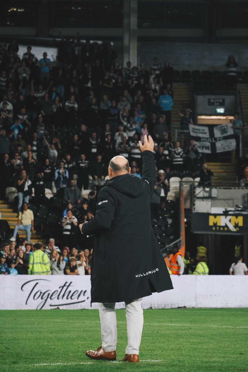 Hull FC (@hullfcofficial) on Twitter photo The first chapter of our exciting new journey ๐
Thank you, Andrew and David๐
โซ๏ธโช๏ธ #COYH | <a href="/ecostrad/">ecostrad</a> The first chapter of our exciting new journey ๐
Thank you, Andrew and David๐
โซ๏ธโช๏ธ #COYH | <a href="/ecostrad/">ecostrad</a>