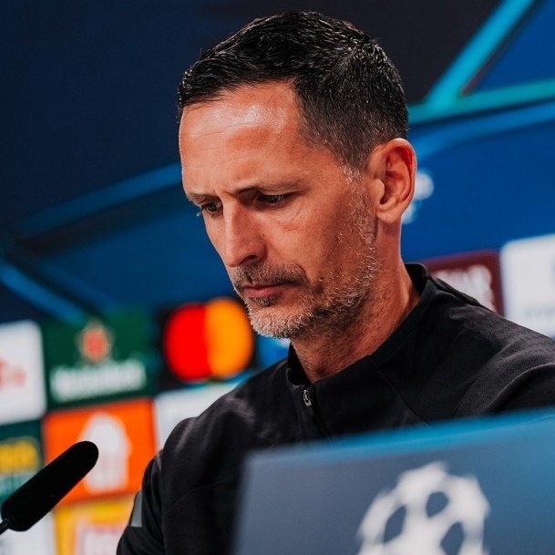 Haber's tweet photo. Frankfurt Teknik Direktörü Toppmöller: "Goller atacağımızı biliyordum ama 5-1'lik skor şaşırtıcı, evet. Fantastik bir akşam yaşadık." https://t.co/l7vgO74jJN