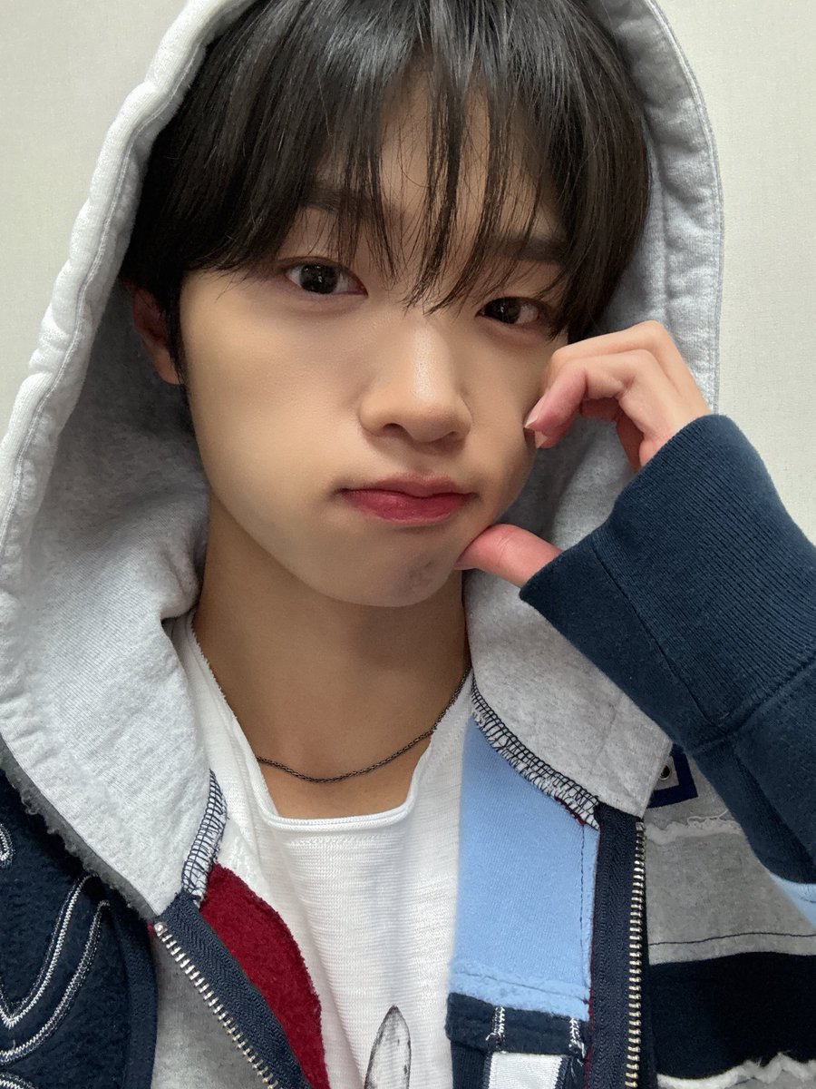 LOVE_9_9_'s tweet photo. 확실한 아기..😉 https://t.co/06Ddt6uTJk