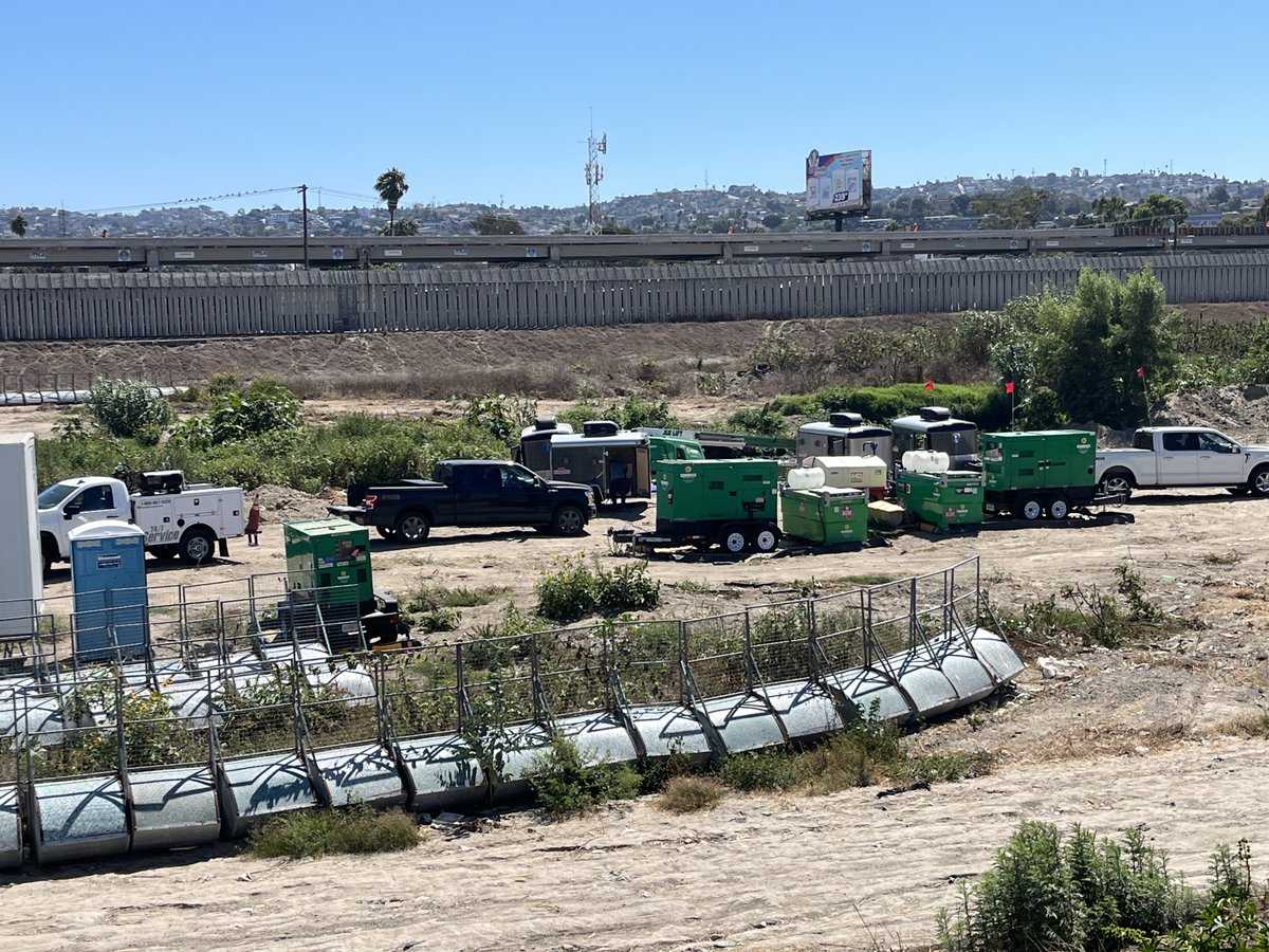 usibwc's tweet image. #USIBWC is conducting a small-scale pilot project to evaluate its potential to reduce contaminants from the Tijuana River in #SanDiego, CA as part of our continued effort to explore innovative ways to #ProtectAmericans from #MexicanSewage and improve water quality.

This is a…