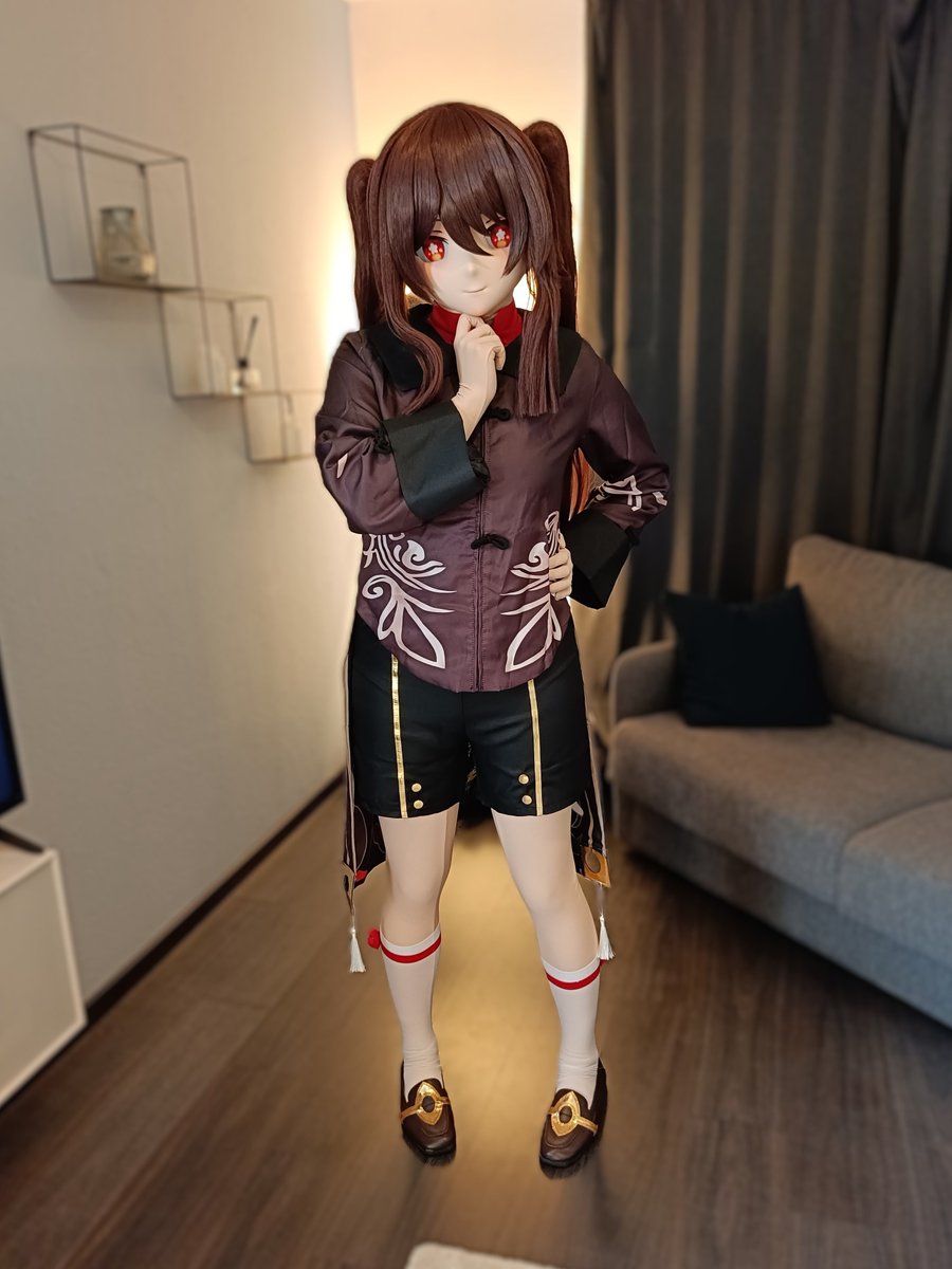 "Yo, now why might you be looking for me, hm? Oh, you didn't know? I'm the 77th Director of the Wangsheng Funeral Parlor, Hu Tao!"

📸: <a href="/frieren_kig/">Frieren ❄️</a> 
🎭: <a href="/NewfacedolL/">NFD-新颜玩偶</a> 
#kigurumi #着ぐるみ #HuTao