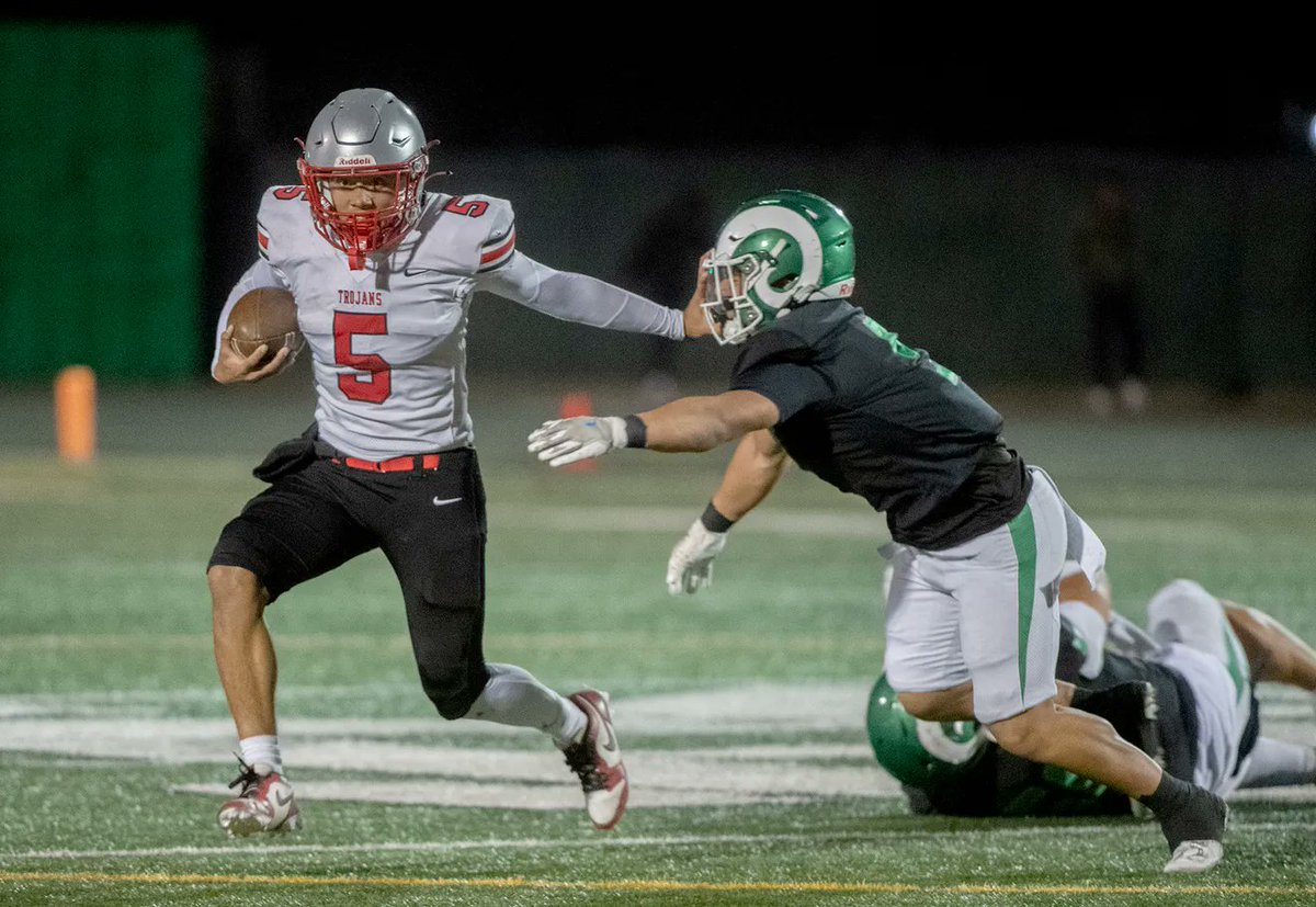 The Martin Dentistry Football Athlete of the Week for Week 3 is Lincoln quarterback <a href="/JulianPerez2008/">Julian Perez</a>.🏈✨
recordnet.com/story/sports/h…
