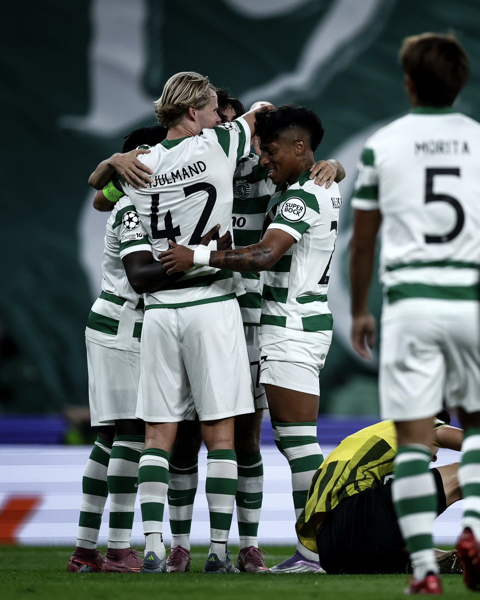 SportingCP's tweet photo. Boa noite, Sportinguistas 💚🤍 https://t.co/luo8KbmdMt