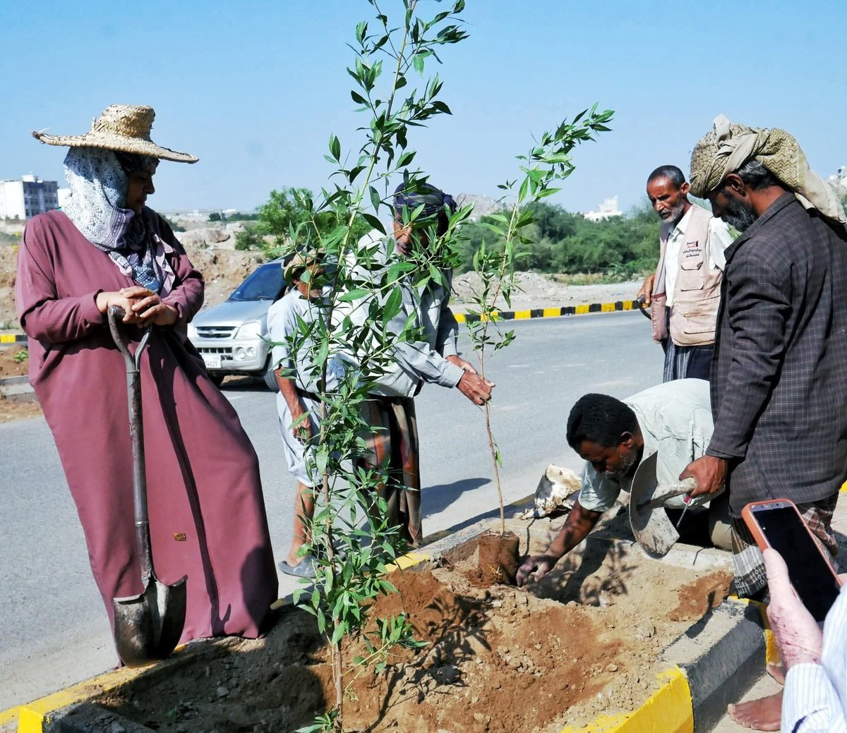 المجتمع الذي تُهان فيه المرأة وتُقتل بثلاثين طلقة ليس مجتمعًا حيًّا بل مقبرة كبرى تسكنها أجساد تتحرك بلا روح ولا شرف .

الله يرحمها ويغفر لها ويسكنها فسيح جناته ولا نامت اعين الجبناء.