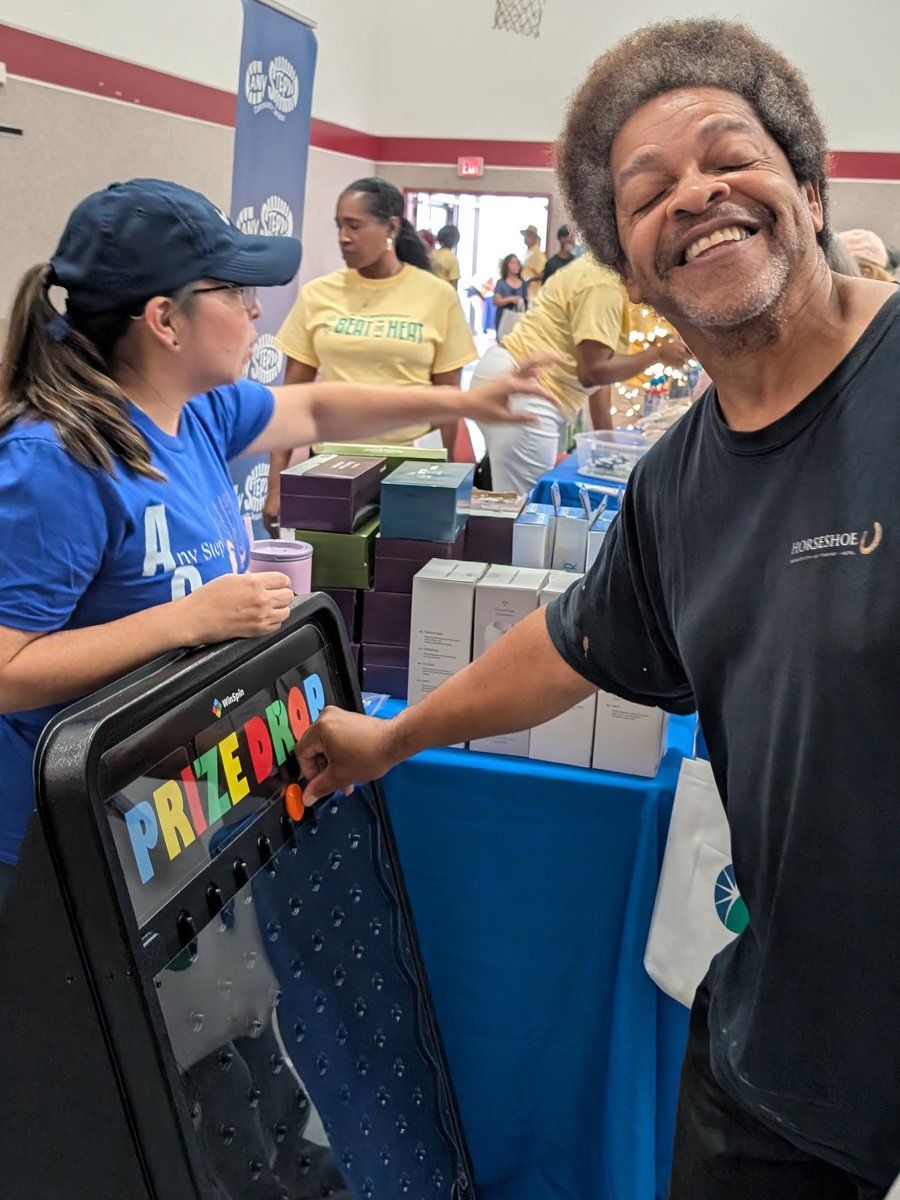 AnyStepCommunit's tweet image. 🎶 Games, music, meals, and memories—we bring it all to older adults with dignity. Today’s your chance to celebrate with us! Join the movement.   Today, we invite YOU to partner with us too—every gift makes a difference! Join us today on #NTxGivingDay 
 northtexasgivingday.org/organization/1…