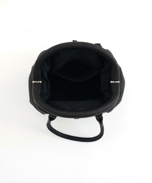 【レビューも多い人気のバッグ】
【昨日お客さまにご購入いただいたアイテムをご紹介】

今日、2回目のご紹介です！良いんです◎

Mochi   　<a href="/mochi_20181106/">Mochi</a> 
mini gama bag 

store.palm-jpn.com/c/palmmaison/3…