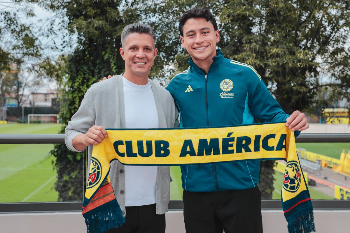 ¡Nuestro #ÁguilaDesdeLaCuna ya firmó! 🦅

Hay Ramón Juárez para rato en el Club América 💙💛