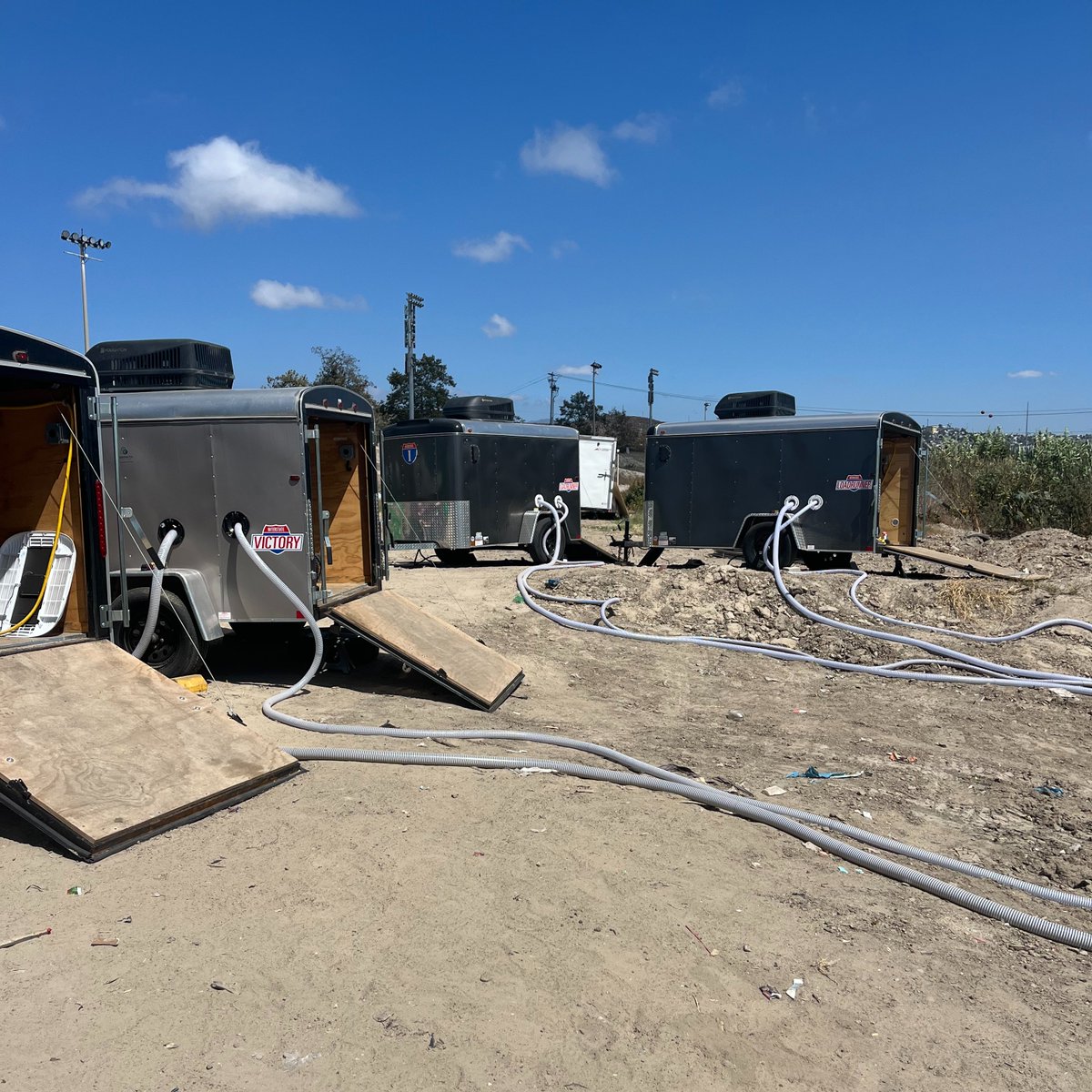usibwc's tweet image. #USIBWC is conducting a small-scale pilot project to evaluate its potential to reduce contaminants from the Tijuana River in #SanDiego, CA as part of our continued effort to explore innovative ways to #ProtectAmericans from #MexicanSewage and improve water quality.

This is a…