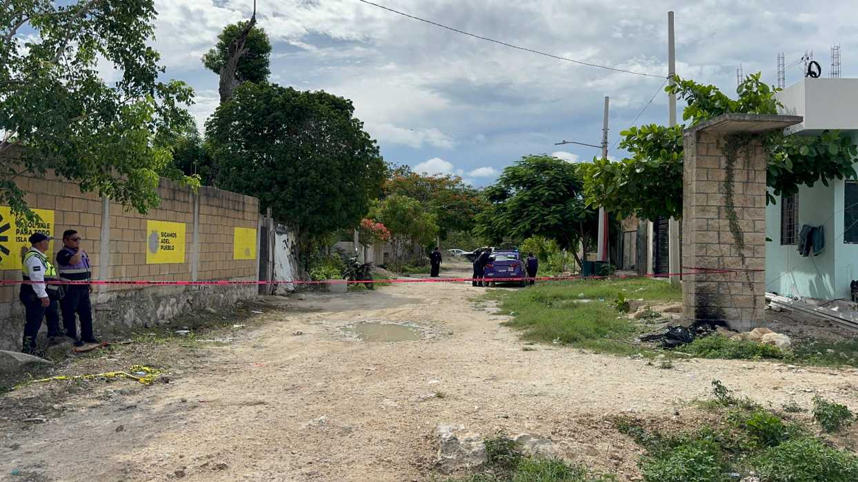Noticaribe on X: "Aparente crimen pasional en ataque armado en la Zona  Continental de Isla Mujeres https://t.co/bljZTTtS6n  https://t.co/jwiWgb5W0w" / X
