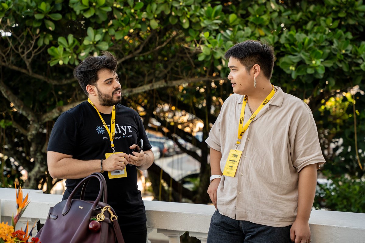 Had great conversations at the event with players like <a href="/FireblocksHQ/">Fireblocks</a>, <a href="/Sumsubcom/">Sumsub</a>, and <a href="/OpenZeppelin/">OpenZeppelin</a>.

👉 RWAs are bringing real volume on-chain and it’s the infra players, the “pipes” of this new economy, that are making it possible.

All of this reinforces why the <a href="/Valyrxyz/">Valyr</a>