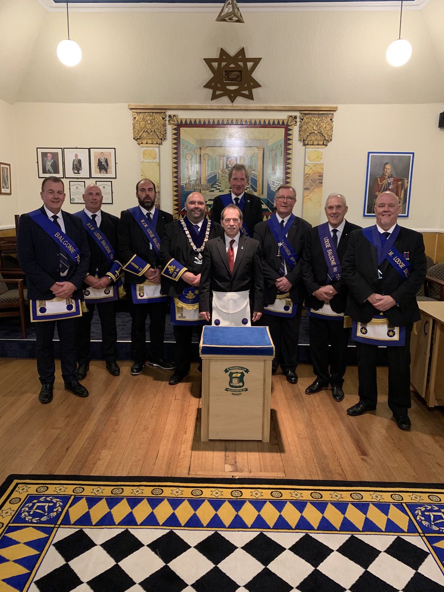 Lodge764's tweet photo. Lodge 764 new Masonic season kicks off with a columns degree team working an emulation on the FC. Not a bad looking degree team and very well done brethren.
#Fife #Markinch #Freemasons https://t.co/ZLZhDqhAPa