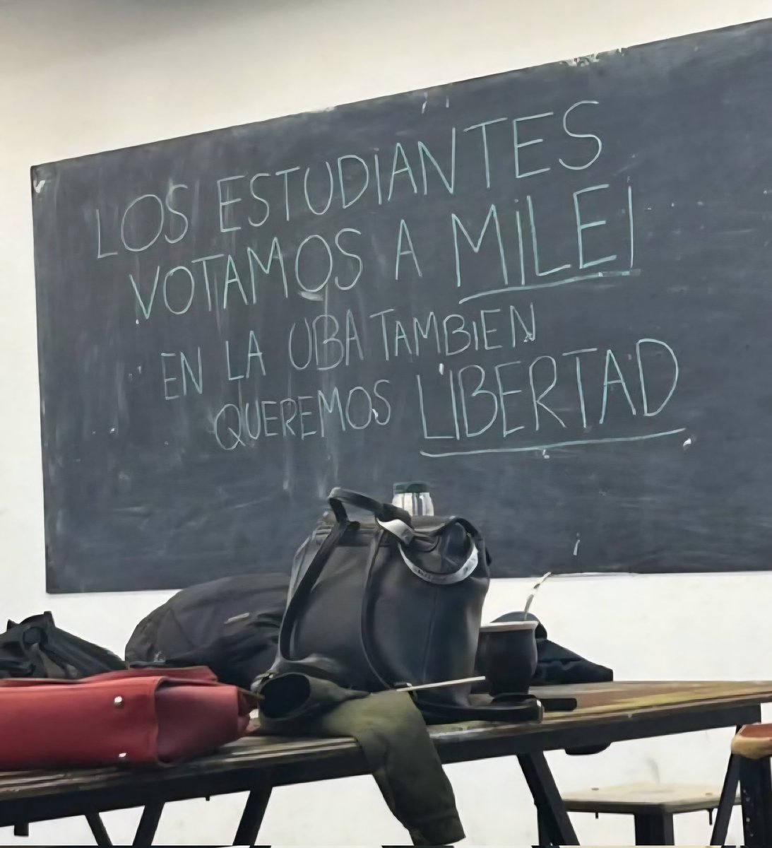 Trumperizar's tweet image. El futuro será 100% liberal.