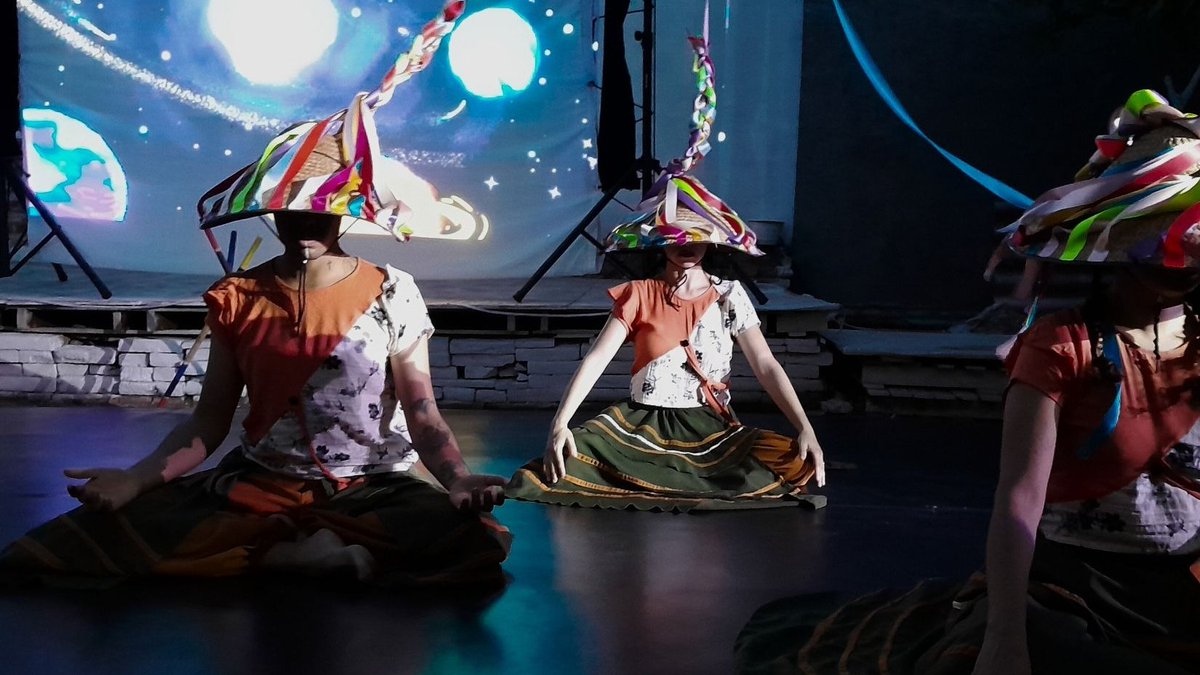 Sistema de Apoyos a la Creación (@sistemacreacion) on Twitter photo “Esencias guardianas, un viaje a Niya" es una obra para toda la familia sobre nuestra relación con el medio ambiente. Presenta Punto de Fuga Colectivo Teatral.
26 de septiembre, 17 h
Teatro Guillermo Romo de Vivar, #Pachuca, Hgo.
Boletos: book.stripe.com/3cI14f89QfdPeQ…
<a href="/cultura_mx/">Secretaría de Cultura</a> “Esencias guardianas, un viaje a Niya" es una obra para toda la familia sobre nuestra relación con el medio ambiente. Presenta Punto de Fuga Colectivo Teatral.
26 de septiembre, 17 h
Teatro Guillermo Romo de Vivar, #Pachuca, Hgo.
Boletos: book.stripe.com/3cI14f89QfdPeQ…
<a href="/cultura_mx/">Secretaría de Cultura</a>