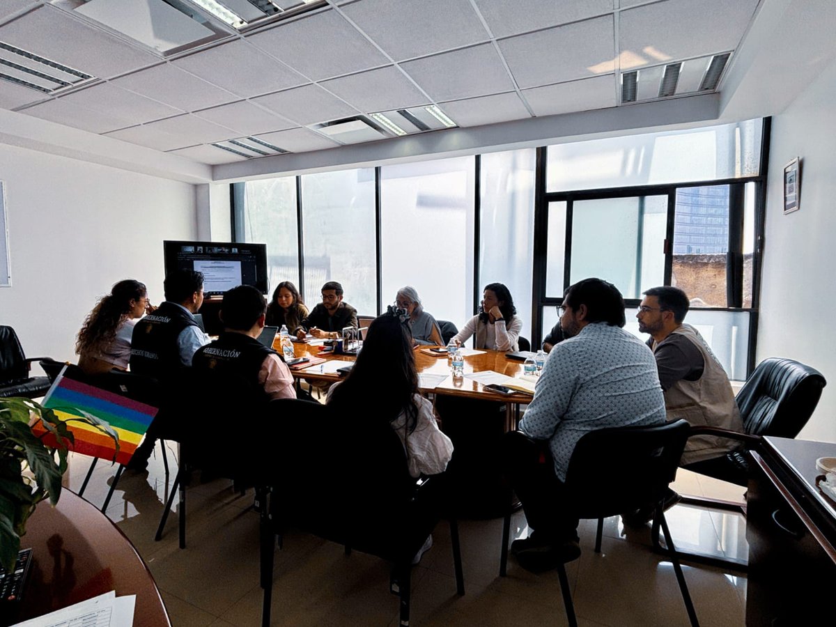 📢 En el marco del fortalecimiento del <a href="/Mecanismo_MX/">Mecanismo de Protección Federal</a>, desde el #EspacioOSC nos reunimos con personal de la <a href="/SEGOB_mx/">Gobernación</a> para compartir preocupaciones sobre su funcionamiento y la atención a personas defensoras y periodistas en riesgo.

Abrimos hilo 🧵 1/3