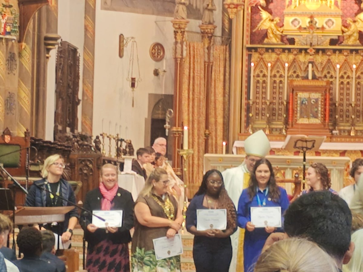 Congratulations to our fantastic Lay Chaplain, on receiving the Chaplaincy Course Certificate at the end of the Mass. She has worked so hard on this and we are extremely proud of her, as she should be of herself! It adds to her doctorate!