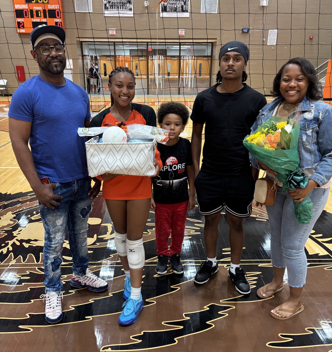 Congratulations &amp; Thank You
Senior Volleyball Player
🏐🧡🐻Harmony Collins🐻🧡🏐