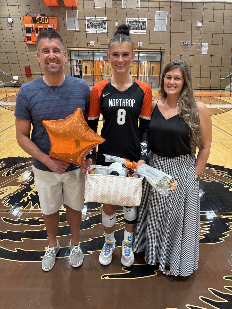 Congratulations &amp; Thank You
Senior Volleyball Player
🏐🧡🐻Jersey Webb🐻🧡🏐