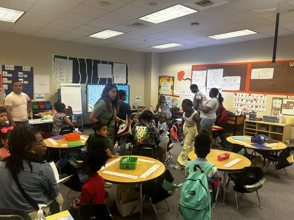 Mrs. Huizar tweet media