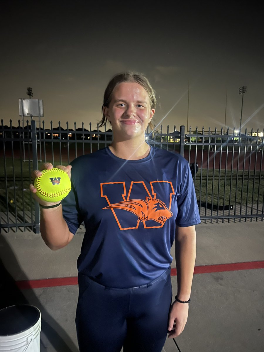 Val_Selig tweet media