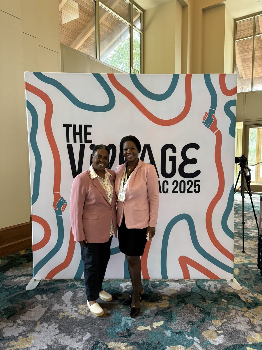 CleverJamComms's tweet photo. Loved connecting with colleagues &amp; celebrating the debut of Rooted &amp; Rising at #TCCAC2025 by the @TXAllianceCFS . 
“The Village” theme was a powerful reminder: it takes all of us to help families thrive.
Workshop/Stage 📸: Erin Reas https://t.co/dhXyIGcbjt