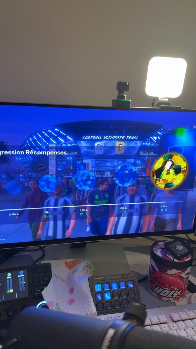 Lucky&Claire tweet media