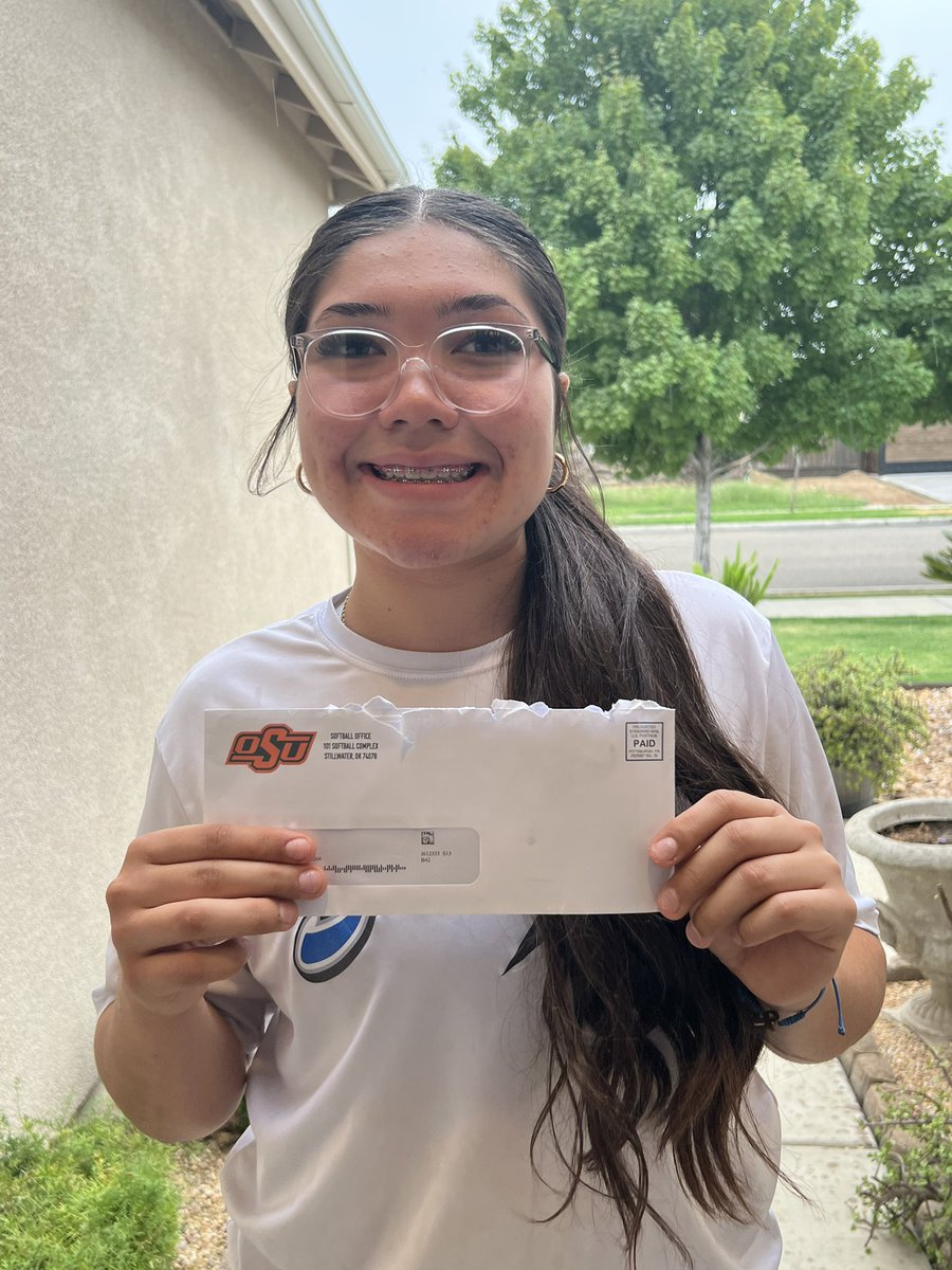 Huge Thank You To <a href="/cowgirlsb/">OSU Cowgirl Softball</a> For the mail and a Thank You to all the Coaches <a href="/OSUcoachG/">Kenny Gajewski</a> <a href="/Coach_Shippy/">Vanessa Shippy (Fletcher)</a> <a href="/carrieeberle/">Carrie Eberle Parker</a> <a href="/bergy_9/">Bergy</a>. Go Pokes! 🤠