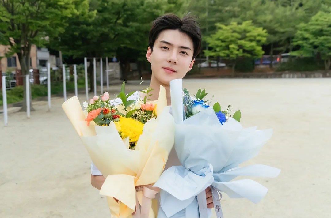 # ANNOUNCEMENT

To celebrate SEHUN Discharge day we have been prepared the hastags:

🧡 x.com/intent/tweet?t…

WELCOME BACK SEHUN
#️⃣SEHUNiverseReturns
#️⃣여전히세훈이편

🕰️ Please start using the # today at 11.30pm KST‼️

#SEHUN #EXO #엑소 #weareoneEXO <a href="/weareoneEXO/">EXO</a>