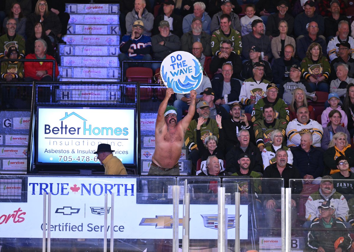 OHLHockey's tweet photo. Let us hear it #OHL fans...

Stance on the wave at sporting events? https://t.co/3SgoFEa2DX