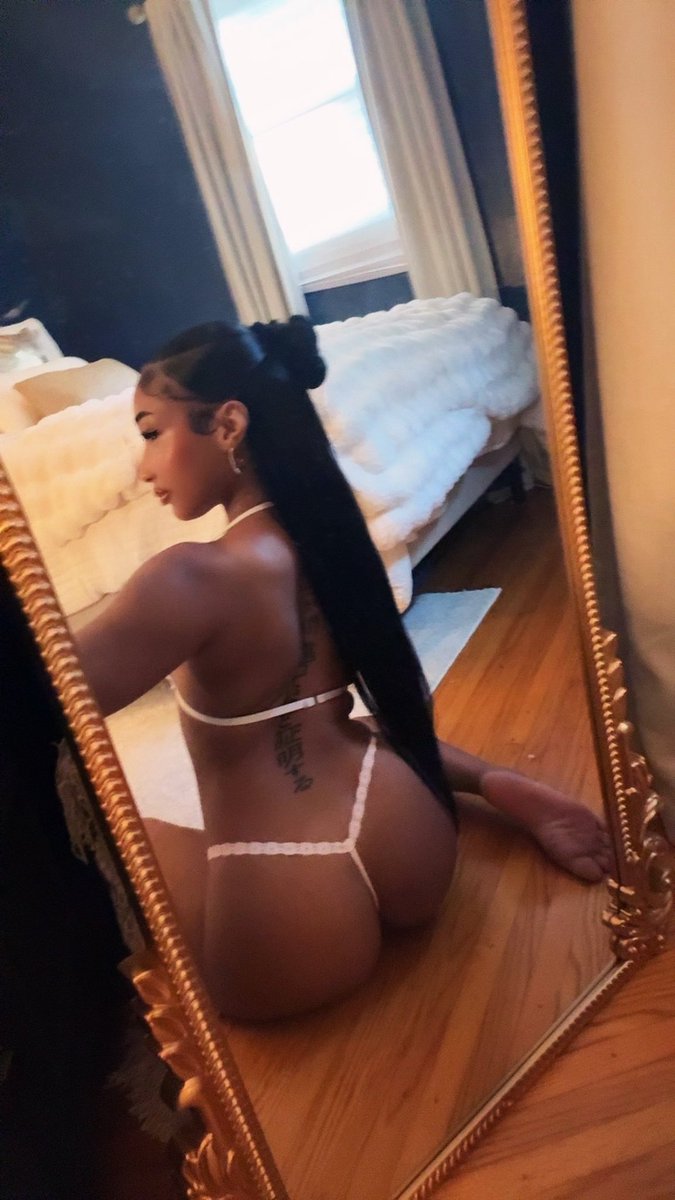 therealmaniiii0's tweet image. You like the view from back there bae? ✨onlyfans.com/ymani