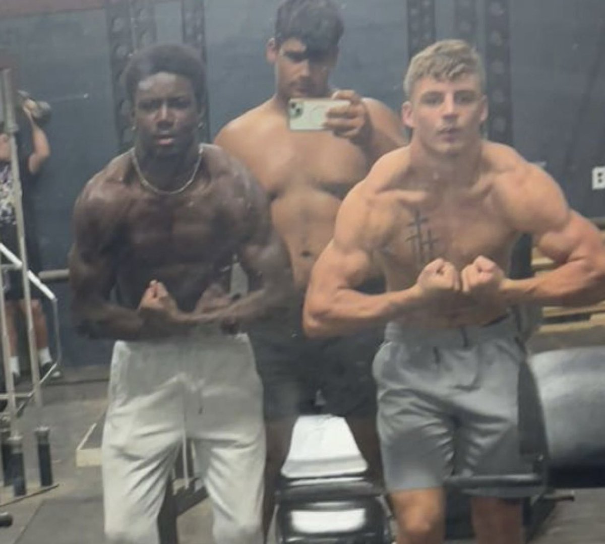 <a href="/Jayden_1_2_/">Jayden</a> We getting in that work gettin swole💪🏾🔥