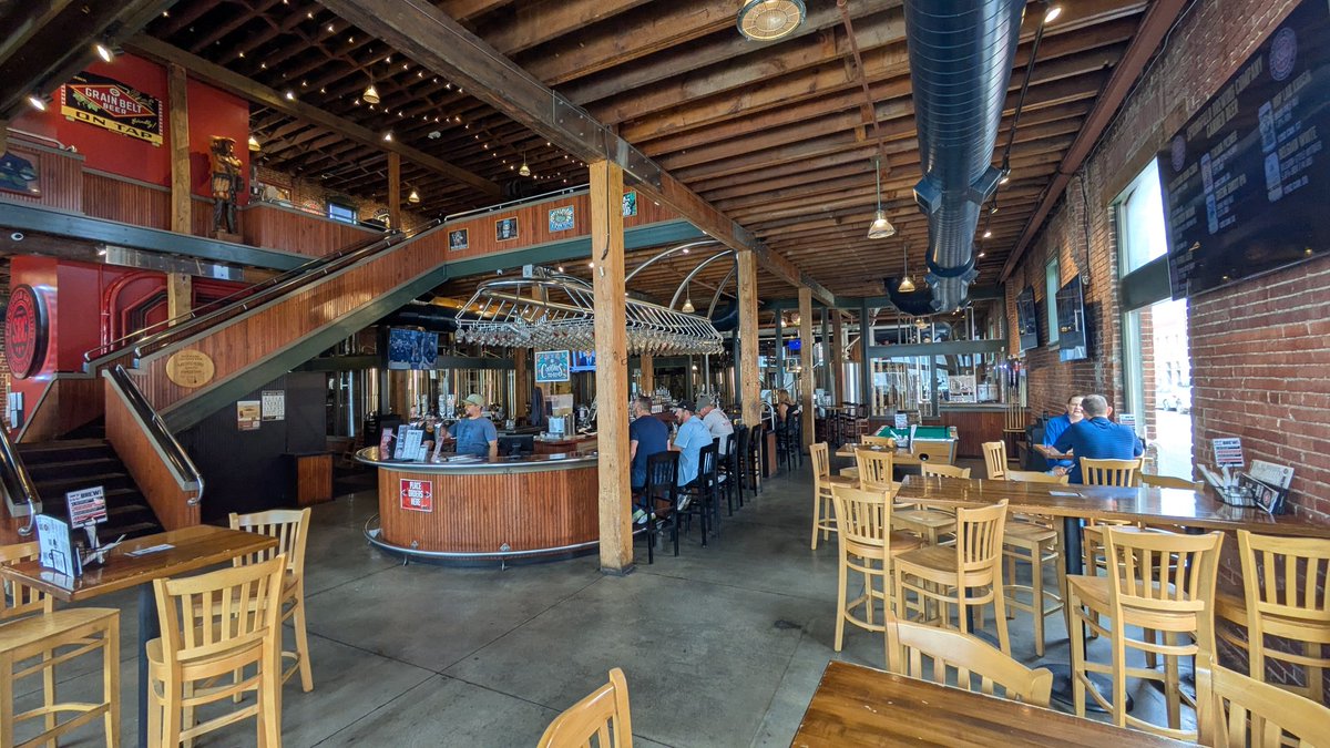 Brewery 1435: <a href="/SpringfieldBrew/">Springfield Brewing Company</a>. Springfield, MO. Fav beer: Brown Porter. Established in 1997, this beautiful brick building that dates back to 1910 has been a staple of downtown for many years! The interior is both beautiful and expansive, and my whole family enjoyed our lunch!